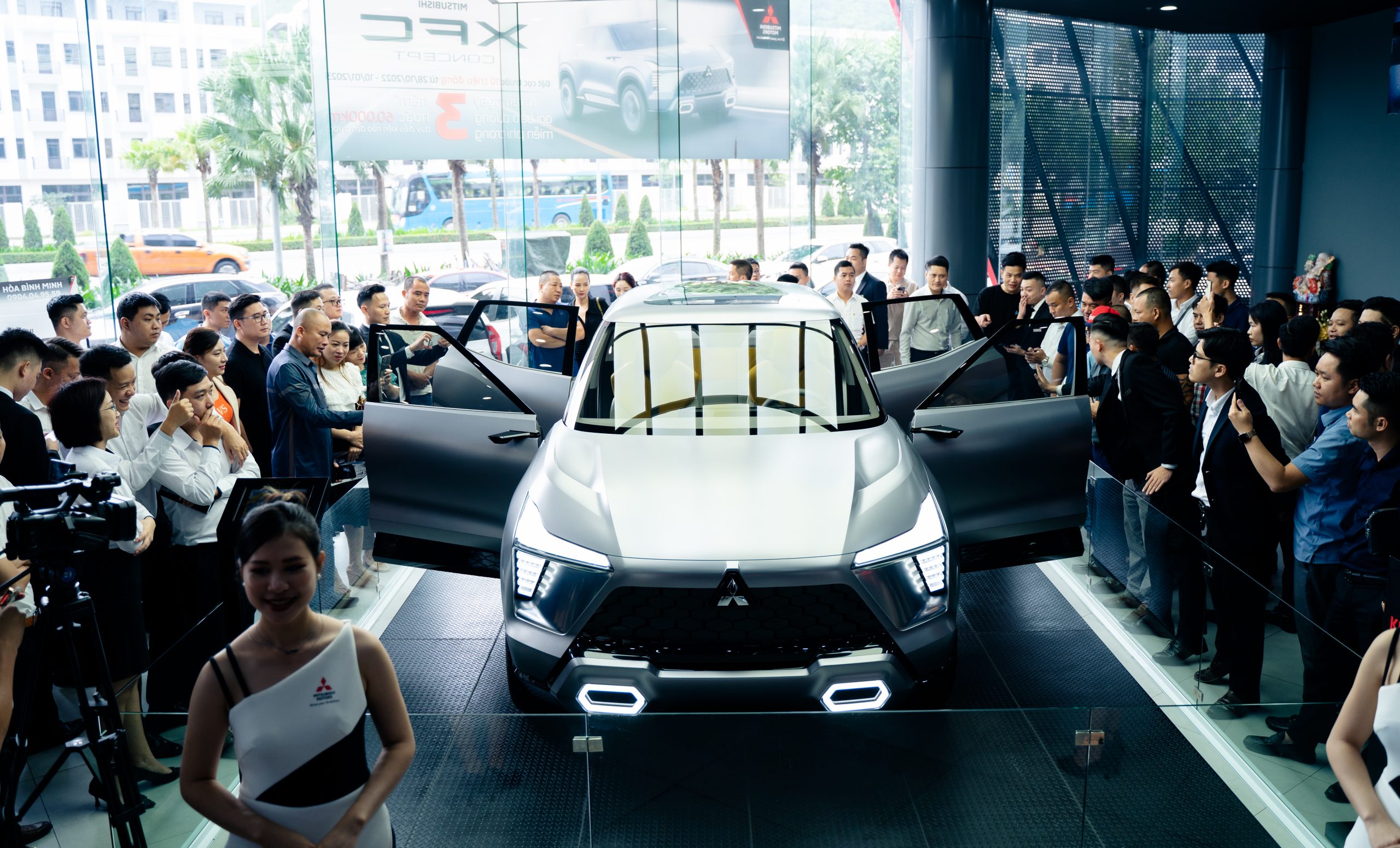 Ra mắt và giới thiệu Mitsubishi XFC Concept tại Mitsubishi Quảng Ninh